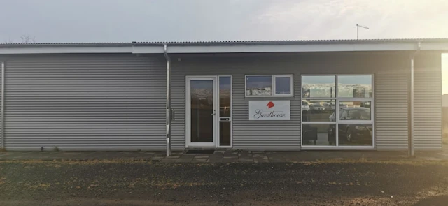 Guesthouse Eldhestar